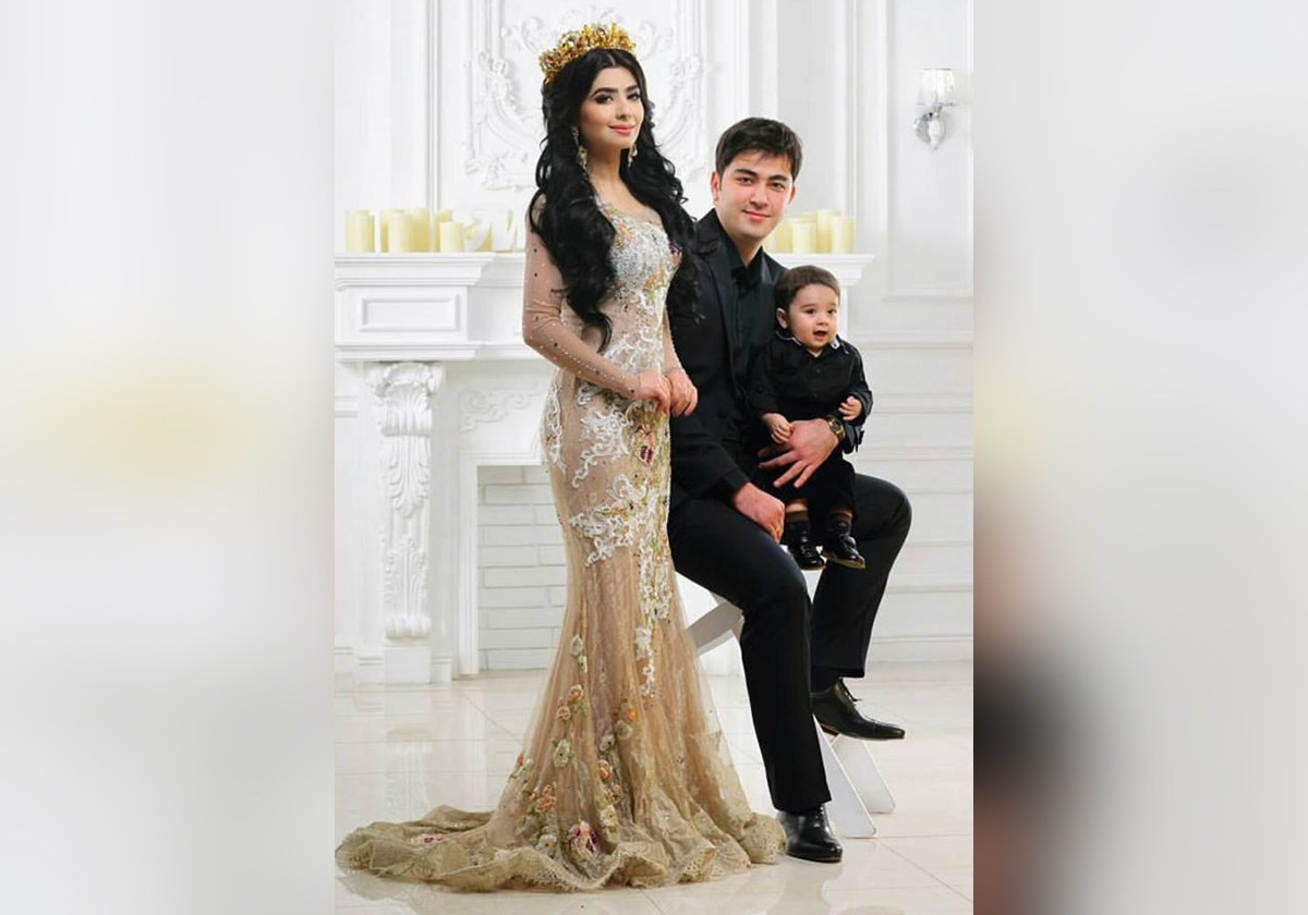 Bola oz qolini korsatadi