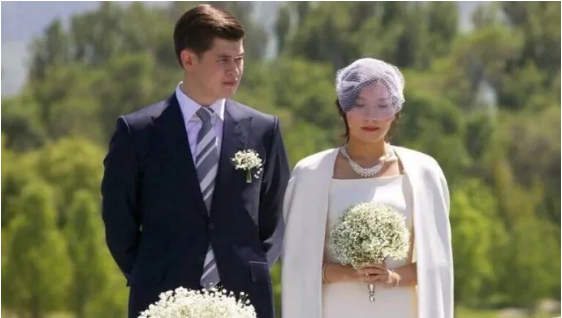 Padme Amidala pornosini tomosha qiling