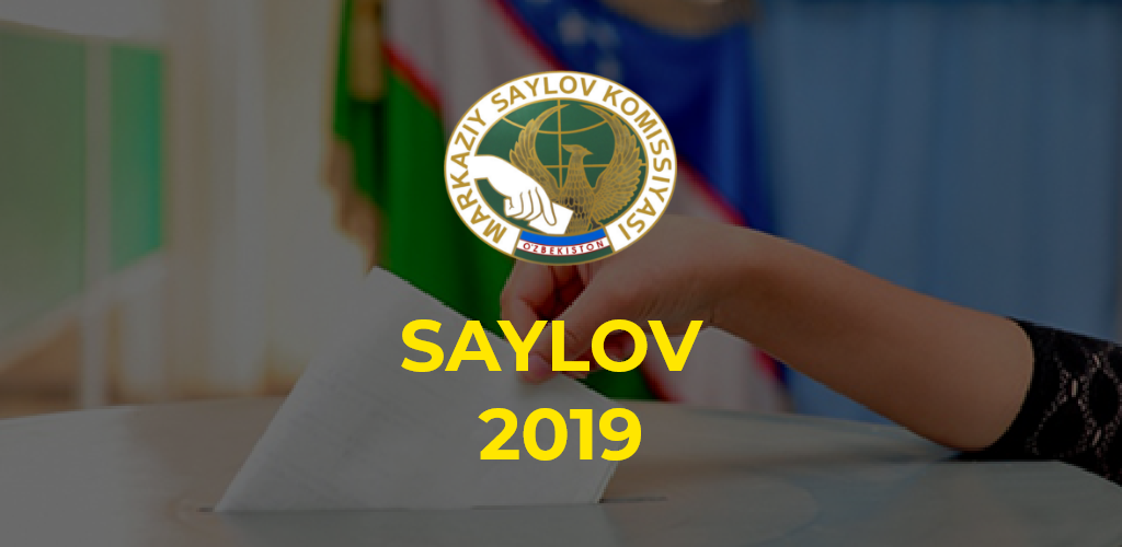 Kokrak qafasidagi ayolning yalangoch fotosurati