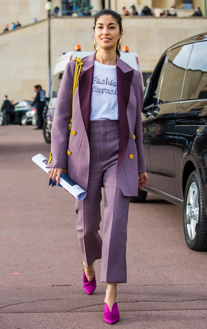 Olomon bir eshakda navbatma-navbat oladi