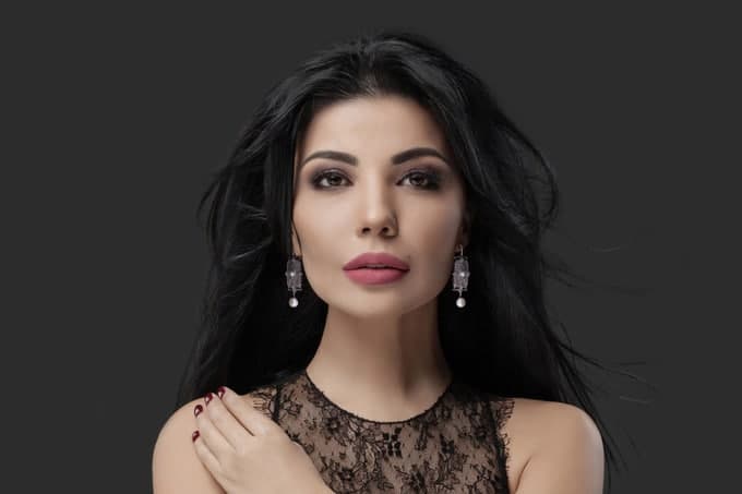 Porno hikoya: Olomon mening xotinimni sikadi