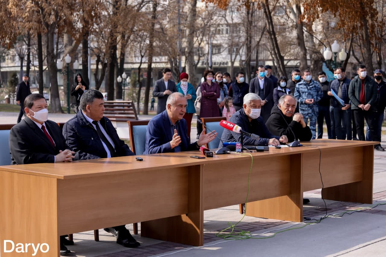 Haftalik dayjest: Vazirlar surguni, Abduqodir Toshqulovning bir haftasi, lotin yozuviga o‘tish mashaqqatlari