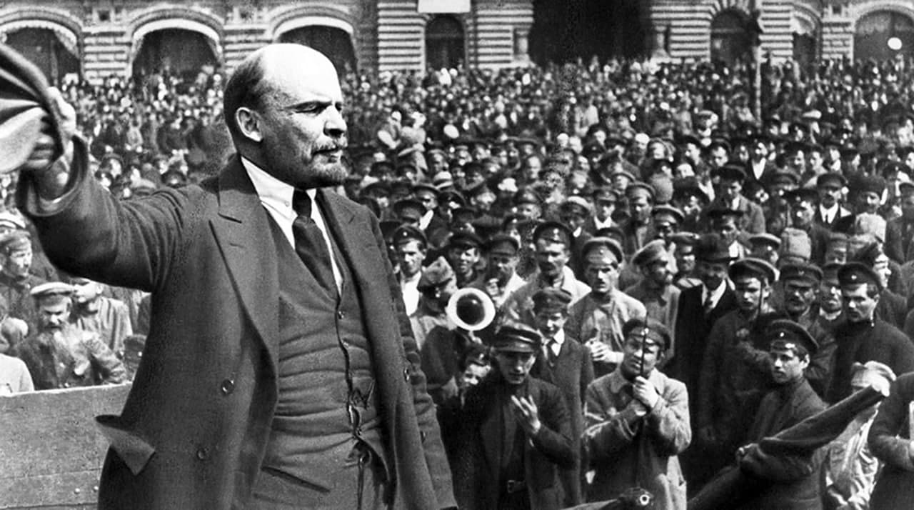 Социализм қурувчиси. 22 апрель — рус инқилобчиси ва йўқсиллар доҳийси Ленин туғилган кун