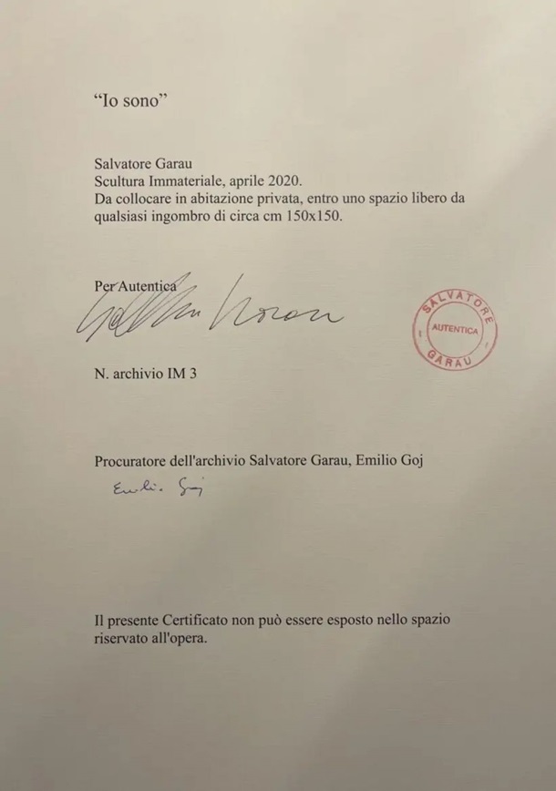 Italiyalik rassom ko‘rinmas “haykali”ni 15 ming yevroga sotdi