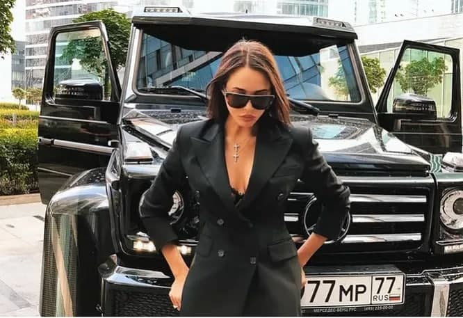 Maxachqaladagi fohishalar Ayol orgazm porno toplami