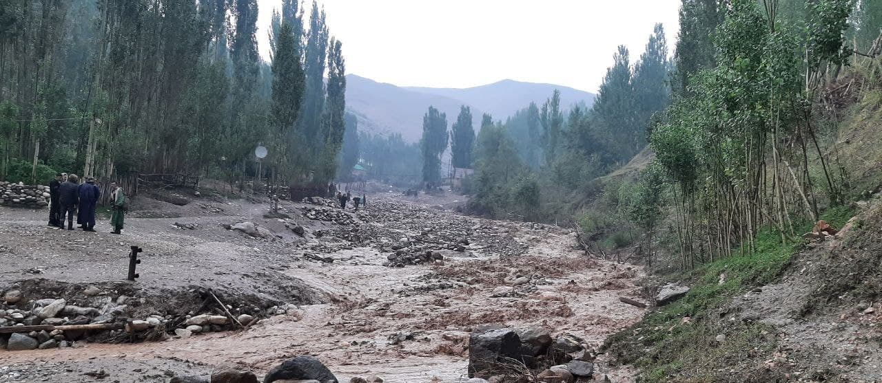 Tukli mushukni onanizm qilayotgan jojaning pornosini tomosha qiling Katta teshik porno tomosha