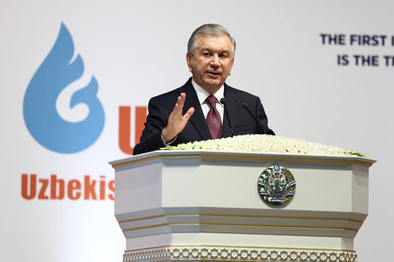 “Ko‘plaring juda yaxshi ishlayapsizlar. Ba’zilarga esa kun o‘tsa bo‘ldi”. Shavkat Mirziyoyev O‘zbekistonning xorijdagi elchilarini chet ellik hamkorlarni jalb etishga chaqirdi