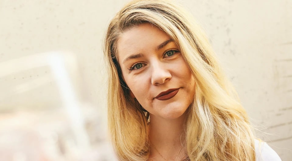 Chiroyli rus kaltaklar Kaligula filmidan pornografik sahnalar toplami