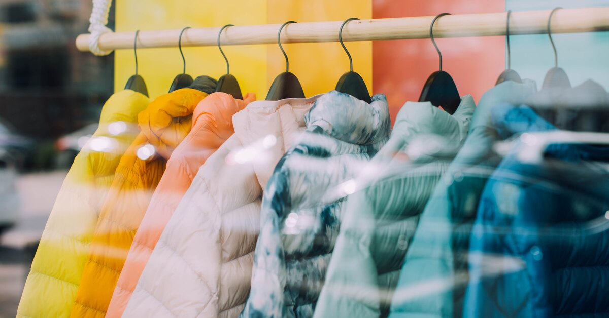 Kocha pornosida juda qisqa yubkalar