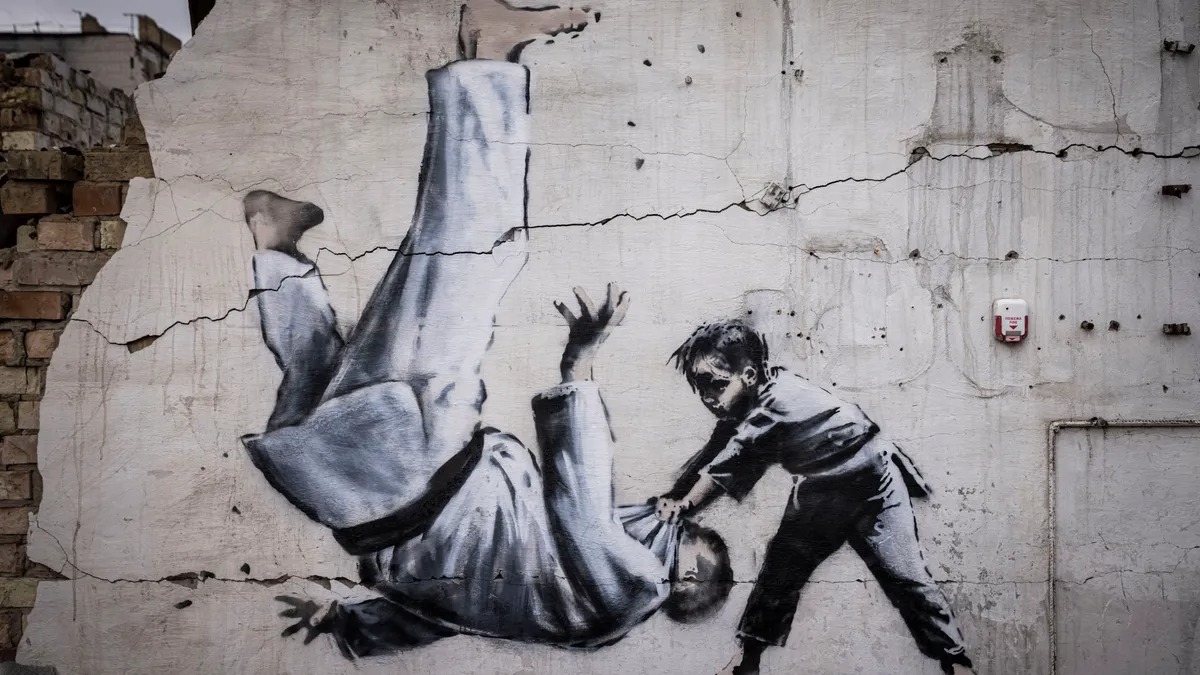 Foto: Ukrainadagi Benksi chizgan graffitilar. Rassom ularning muallifi o‘zi ekanini tasdiqladi