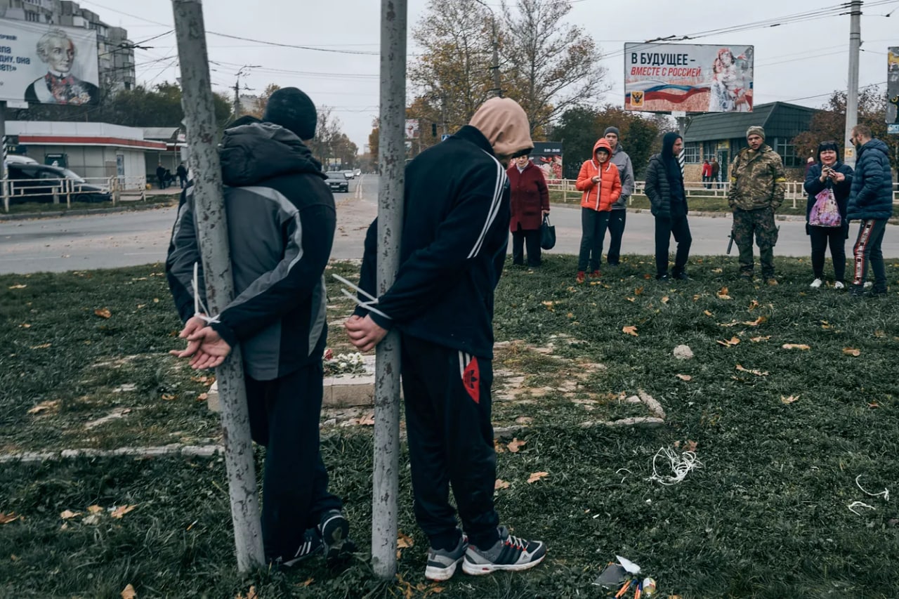 Xersonda talonchilar ushlanmoqda, Kiyevda Benksining strit-artlari paydo bo‘lmoqda. Urushning 263-kunidan fotoreportaj