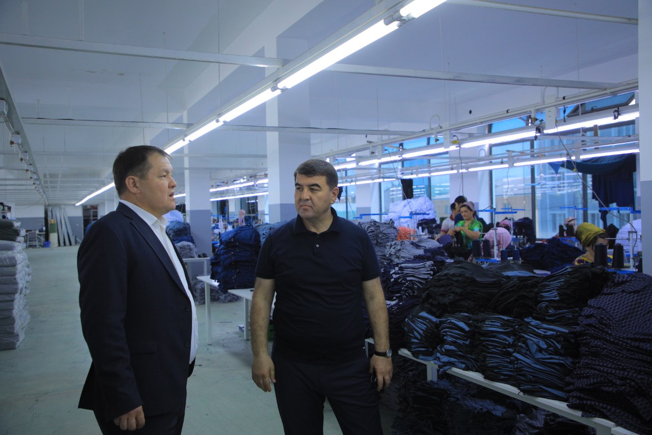 Қорақалпоғистон Жўқорғи Кенгеси раиси бошчилигидаги делегация Наманган тажрибасини ўрганди