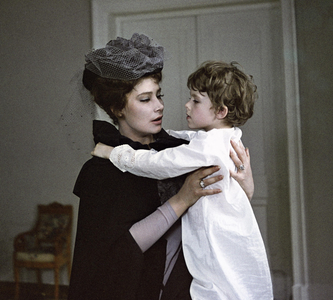 Katta eshak katta Aleksis Texas yangi porno