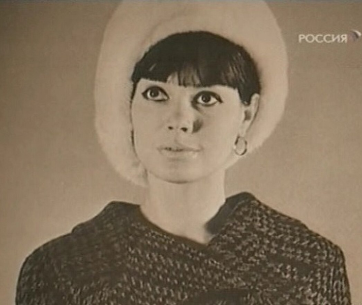 Anastasiya Samburskayaning yalangoch videosi