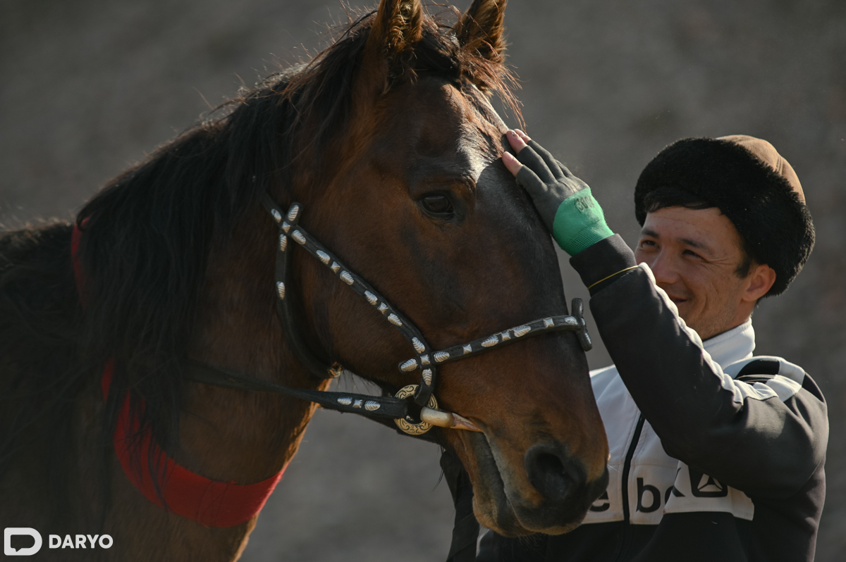 Trans holatidagi jinsiy aloqa qiz