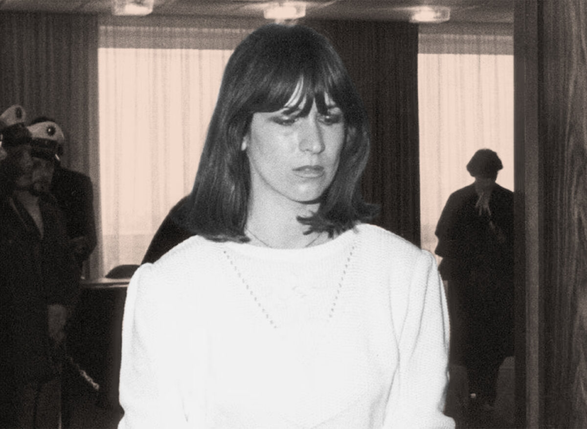 Har kim va har kim mashina yonida jinsiy aloqada boladi. Hustler qoshiqchilar porno parodiyalari