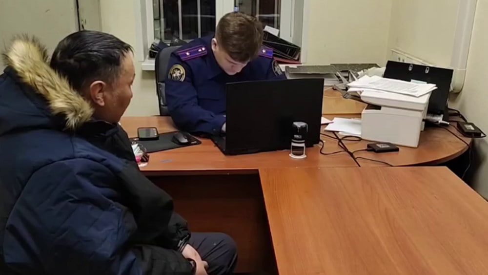 <p><b></b><b>Moskvada q</b><b>irg&lsquo;izistonlik erkak 6 yoshli qizga hujum qildi (video)</b></p>