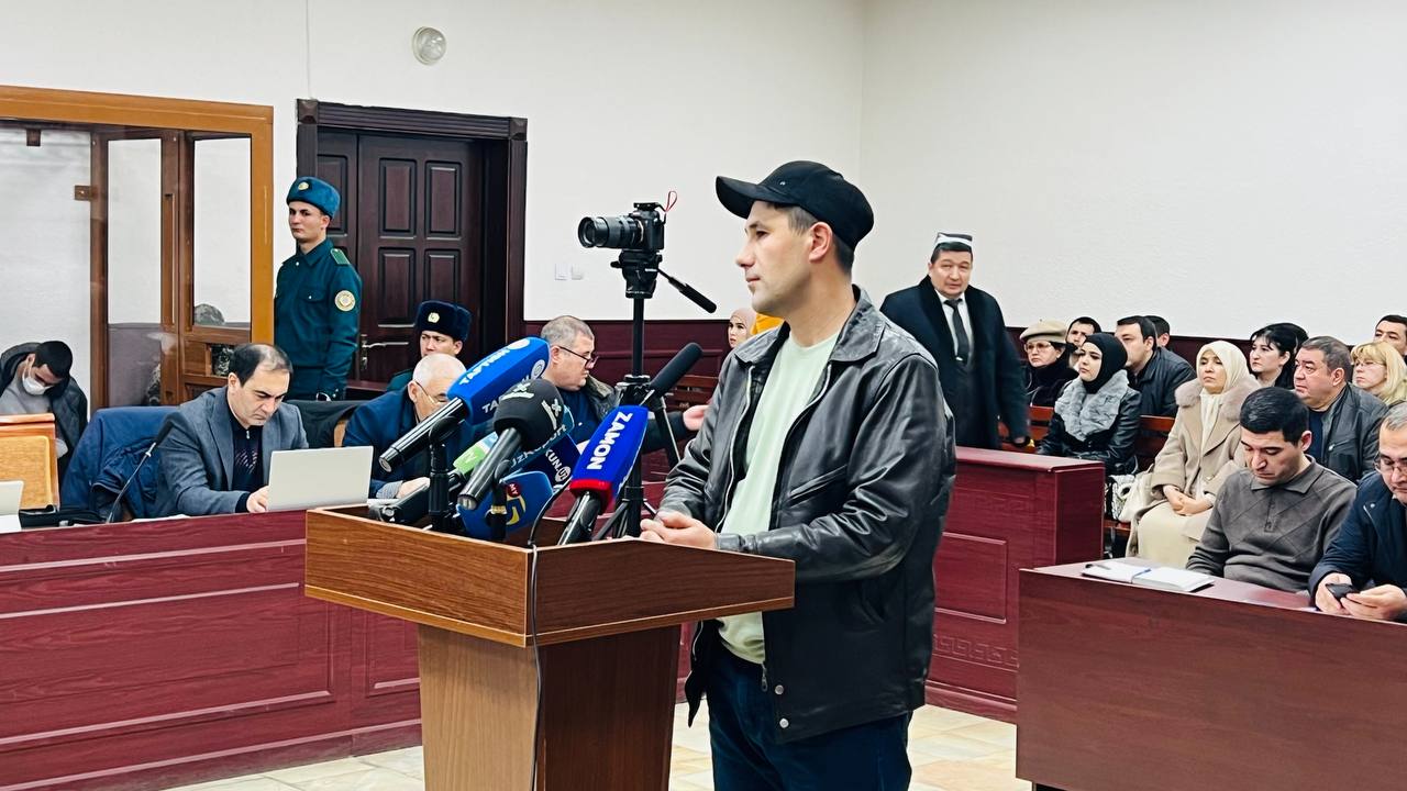 <p><b><strong>“Bolamni gapirib, o‘ynab yurgan holatiga qaytarib bering. Men sizga 3 mlrd so‘m beraman” — “Dok-1 Maks”dan farzandi nogiron bo‘lib qolgan ota</strong></b></p>