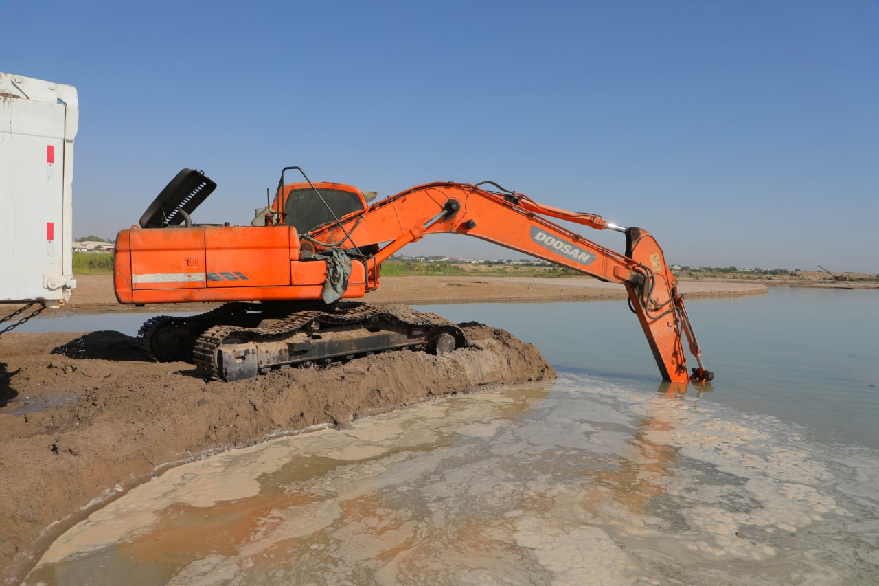 Qusuq bolgunga qadar otirish (rasmlarga qarang) Qusuq bolgunga qadar otirish (rasmlarga qarang)