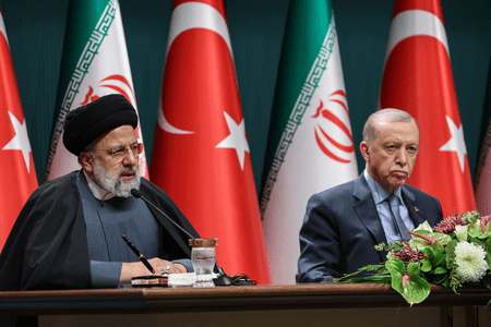 <p><b><strong>Turkiya Zangazur yo&lsquo;lagi borasida Eronni ko&lsquo;ndirishga harakat qilmoqda &ndash; siyosatshunos</strong></b></p>