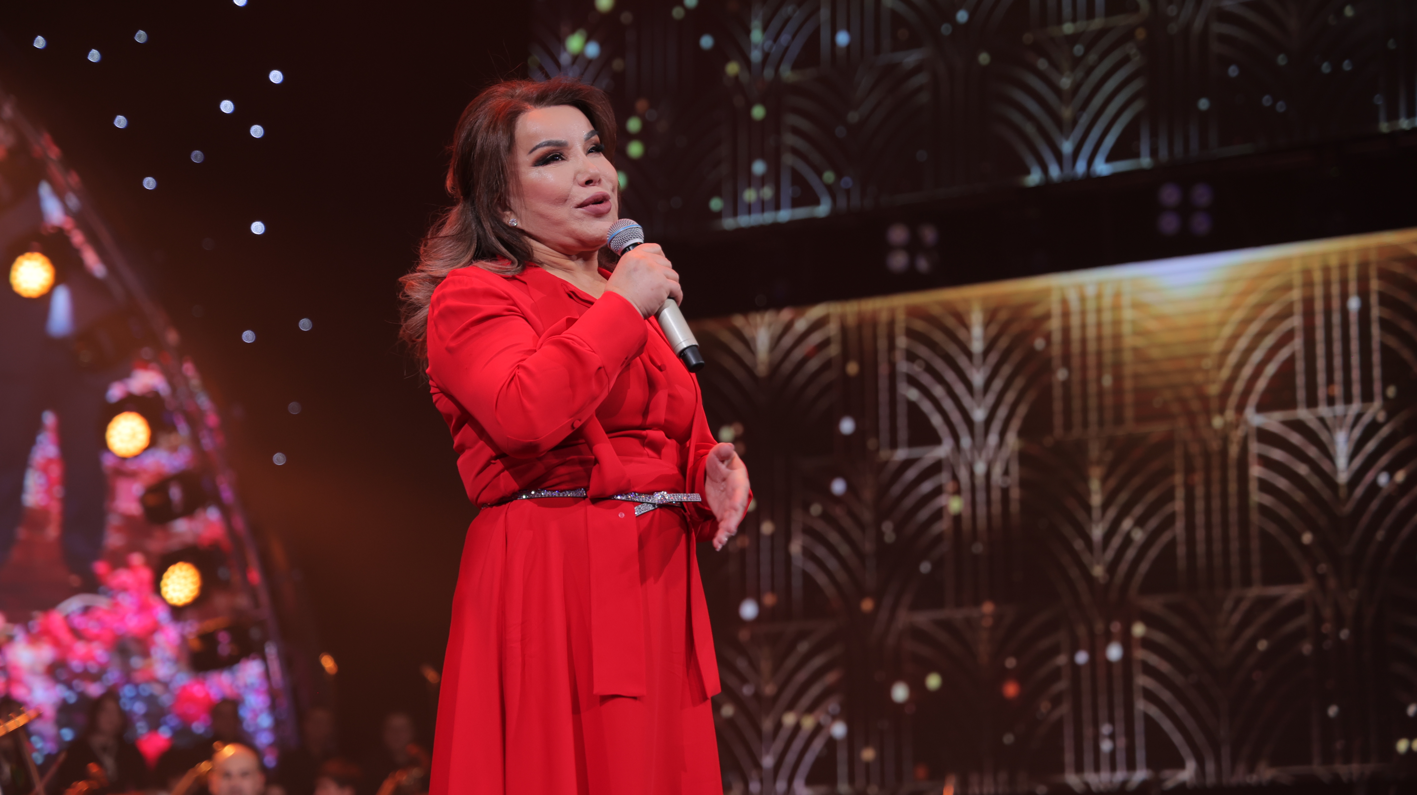 Ota va qiz jinsiy aloqa haqida video Ekstremal Lips Masturbator