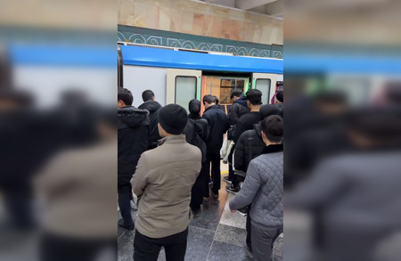 <p><b><strong>Toshkent metrosida yana nosozlik kuzatildi (video)</strong></b></p>