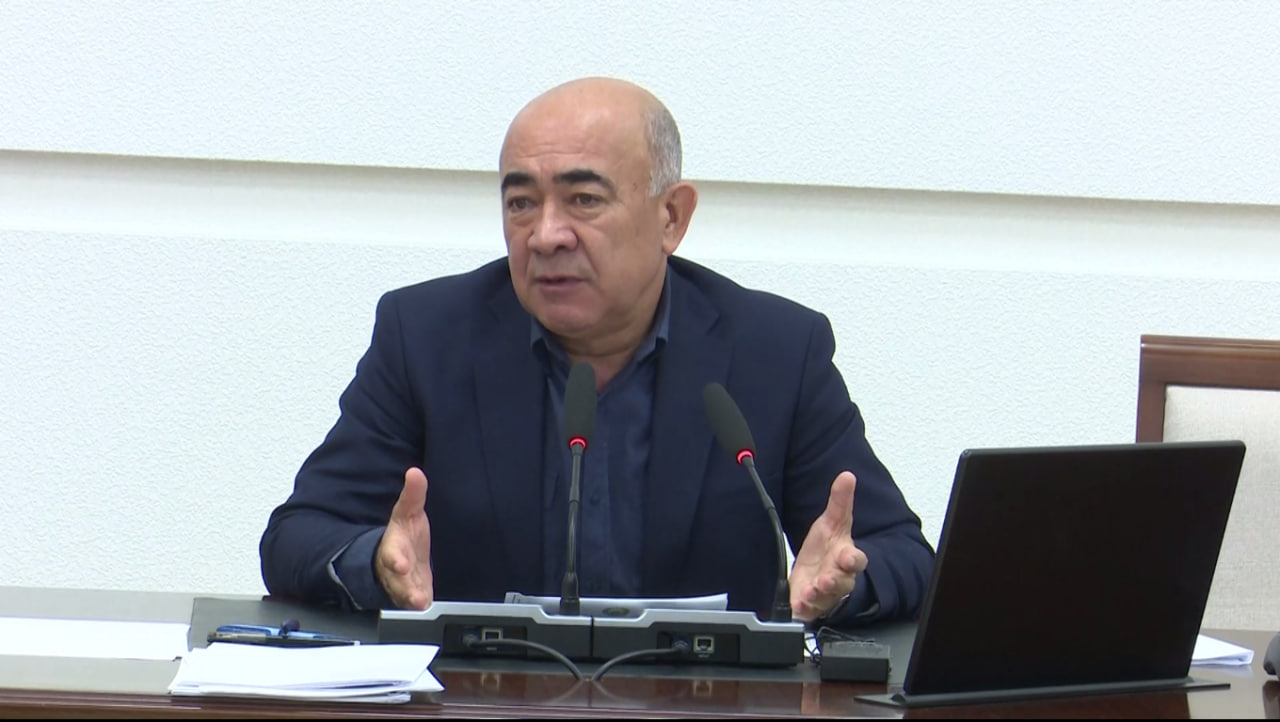 <p><b>“Hokim kelib, rasmga tushirib ketdi, xolos, muammo hal bo‘lmadi, deyishadi” — Zoir Mirzayev fuqarolar murojaatiga hokimlar yondashuvi haqida</b></p>