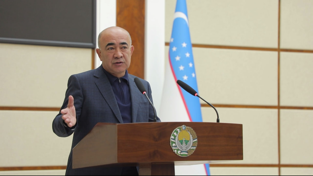 <p><b><strong>“Registonga qurollangan qo‘riqchilari bilan bormoqchi edi” — Zoir Mirzayev afg‘on vazirining Samarqandga tashrifi haqida </strong></b></p>