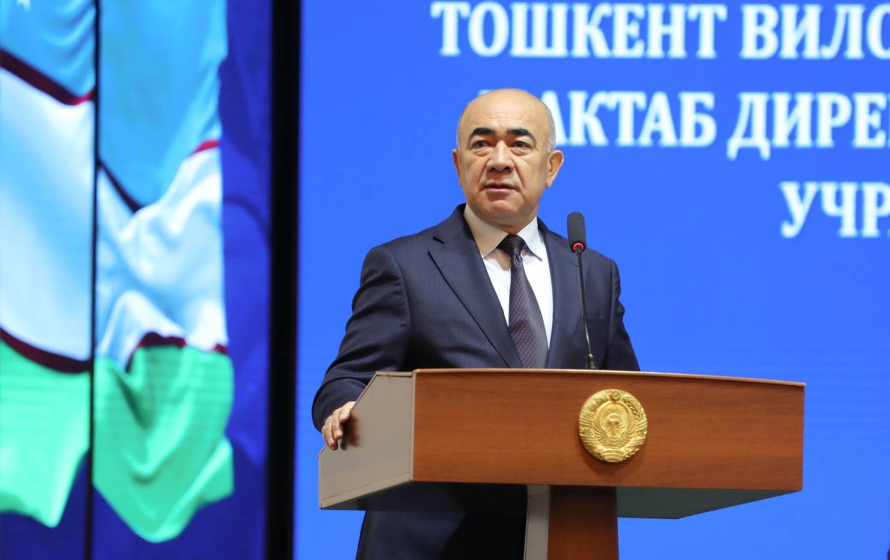<p><b><strong>Zoir Mirzayev o‘qituvchilari va o‘quvchilari telefon ishlatishdan voz kechgan maktabga 300 million so‘m pul mukofoti berishini ma’lum qildi</strong></b></p>