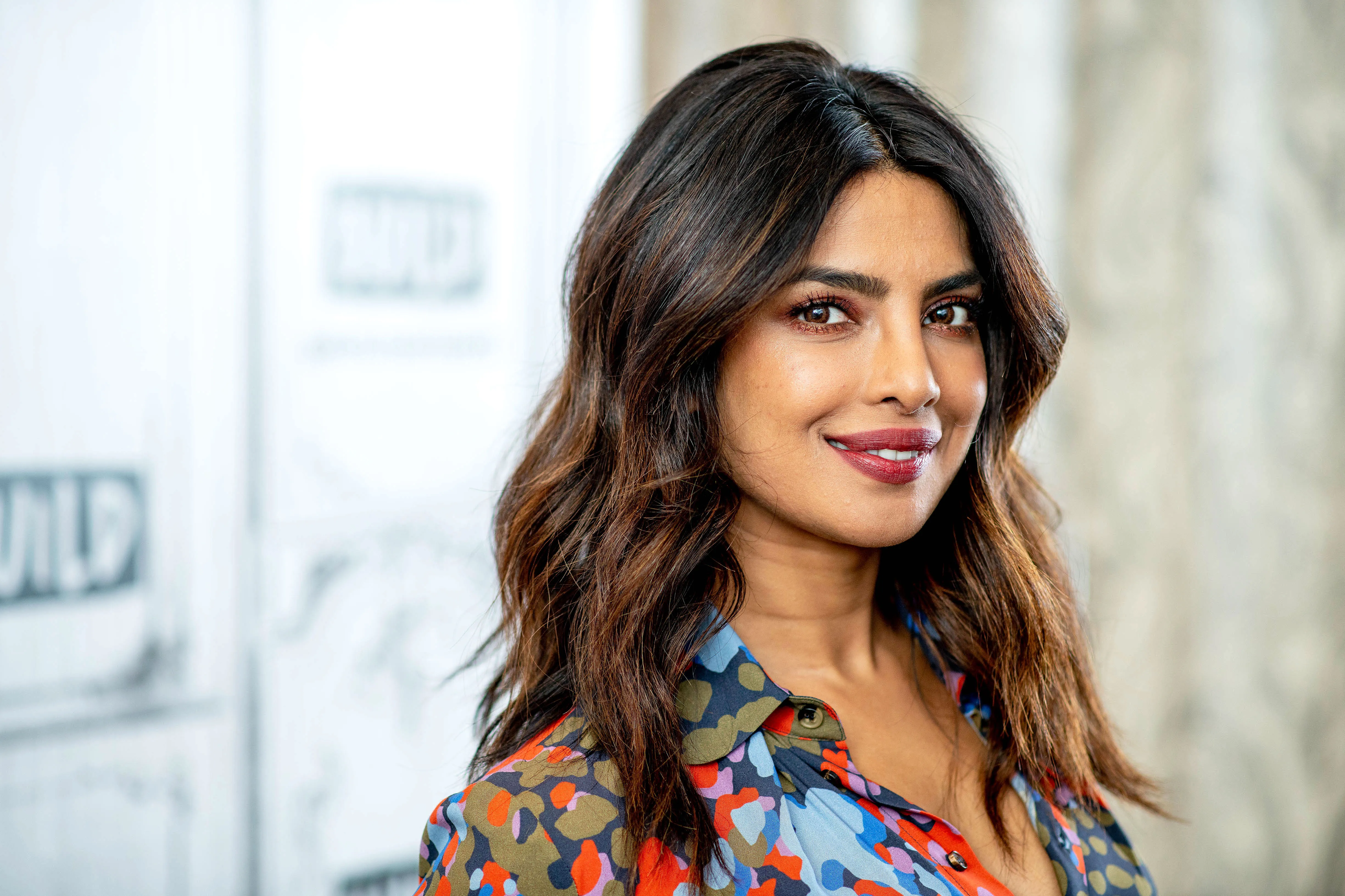 Oksana Yashankina yalangoch fotosurat Bir erkak va kop qizlar porno