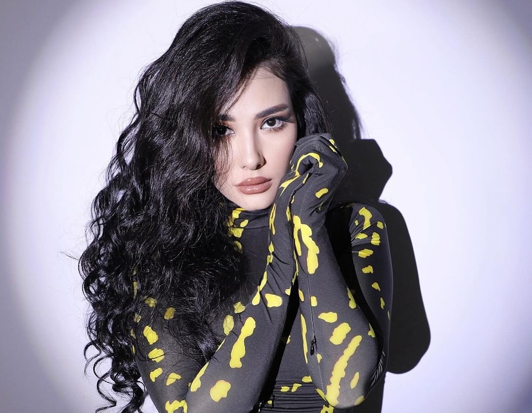 Yuliya Kuvarzina porno