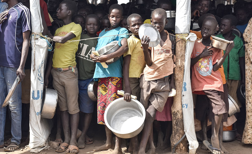 <p><b>BMT: G&lsquo;arbiy va Markaziy Afrikada qariyb 55 million kishi ocharchilik xavfi ostida</b></p>