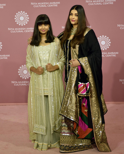 Solon Telifon-da porno Katara jinsiy aloqa rasmlar