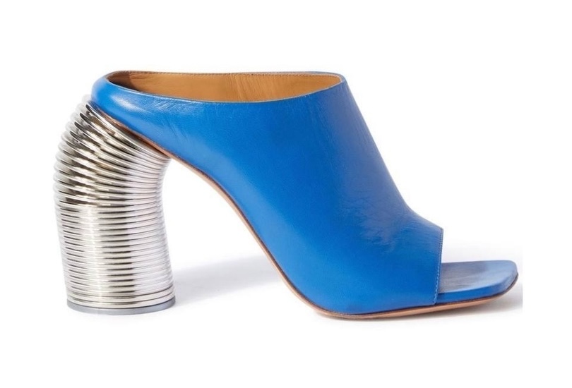 Telefonda porno Armanistonlik ayol va ozarbayjonlik erkak jinsiy aloqada.