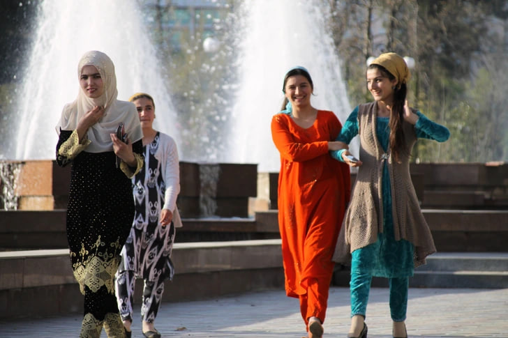 Anfisa Chexova Porno Rasmlarini Yalangochlashdan Toxtamang