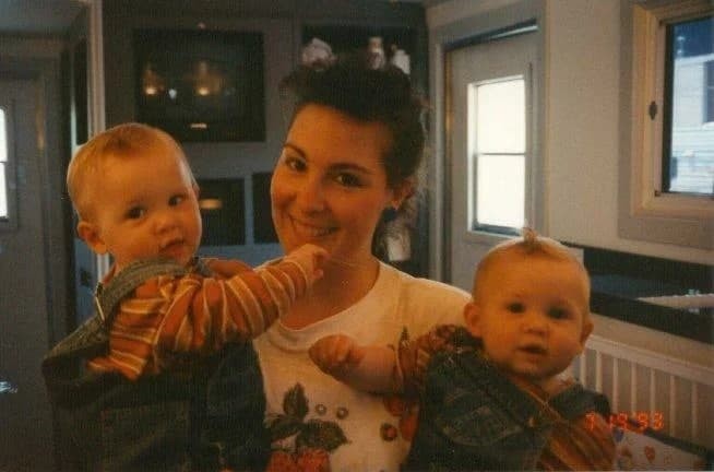 Kichkintoy balandni soradi