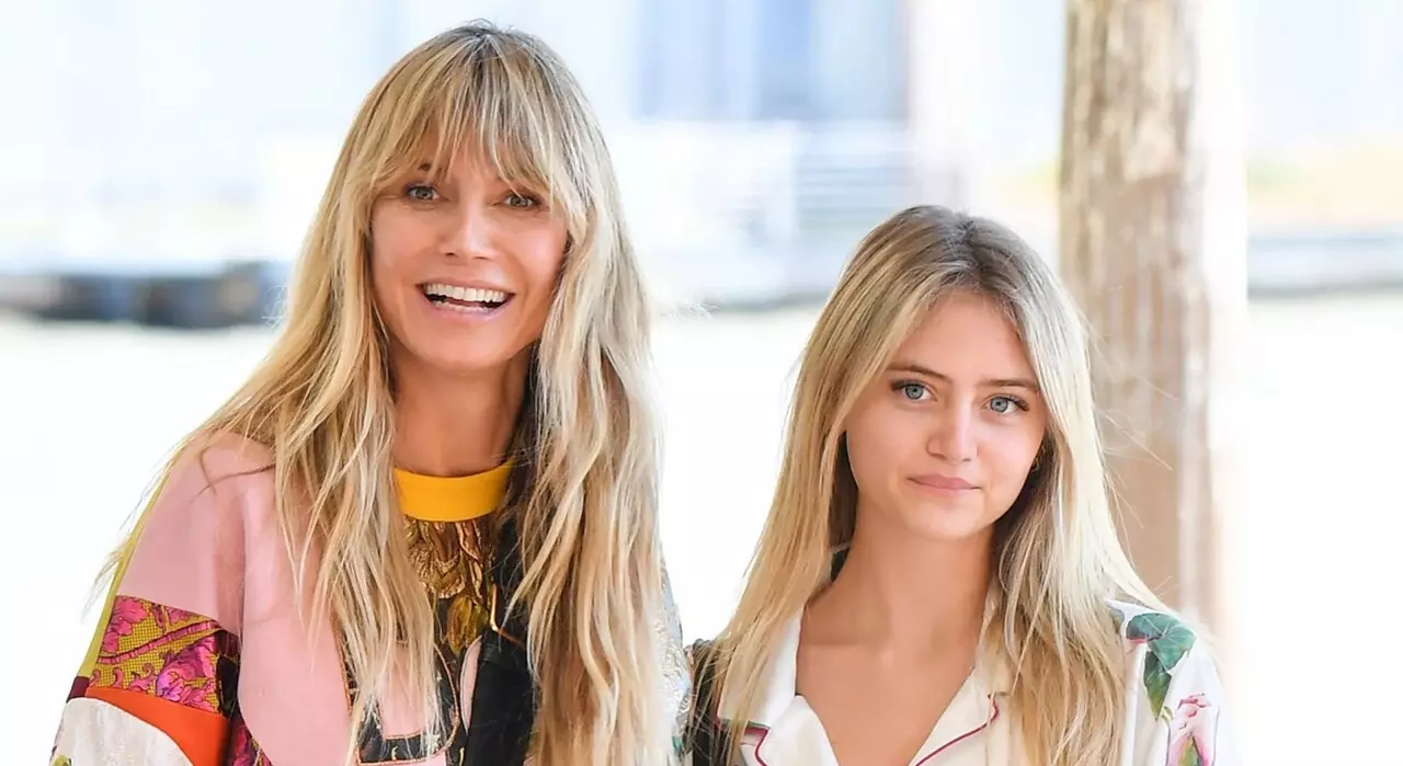 Porno qiz yigitning qoliga sakrab tushdi