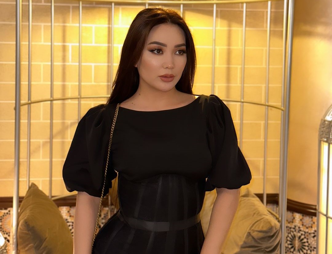 Erotik ishqiy romanlarni onlayn oqing