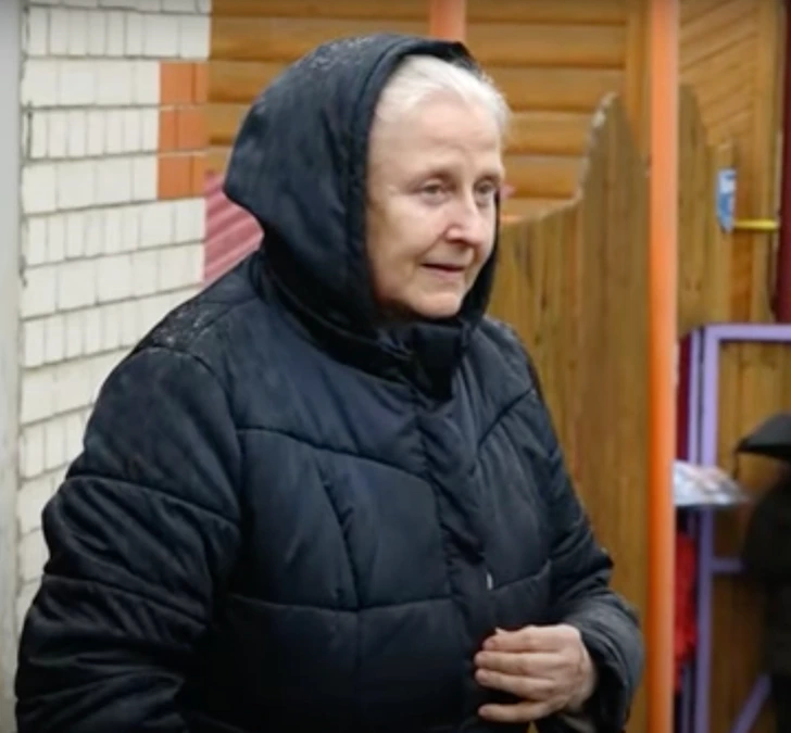 Moynali kiyimlardagi kaltaklarning fotosuratlari