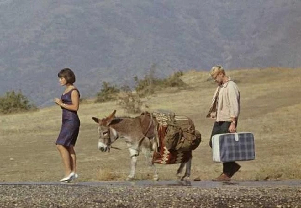 U dumbasini chiqardi