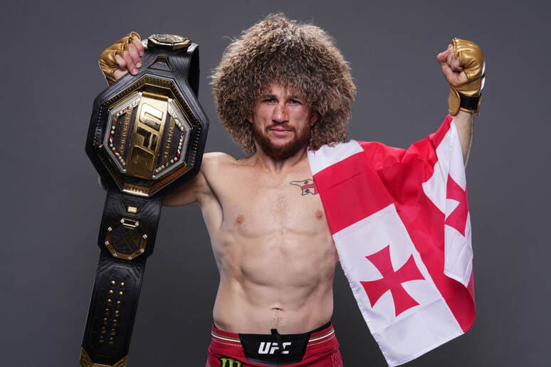 <p><b>UFC 306 turnirida chempionlikni qo&lsquo;lga kiritgan Merab Dvalishvili Gruziya hukumati tomonidan mukofotlandi</b></p>