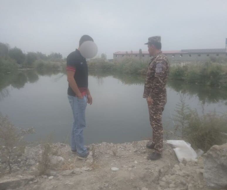 <p><b><strong>Samarqandda fuqaro qabristondagi tulki uyasini kovlab, bolalarini olgani aniqlandi </strong></b></p>