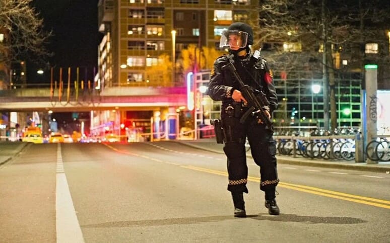 <p><b>Norvegiya mamlakatdagi terrorchilik xavfi darajasini oshirdi&nbsp;</b></p>