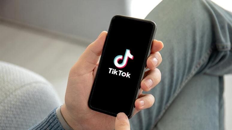 <p><b>В США снова подали иск против </b><b>TikTok</b><b>&nbsp;</b></p>