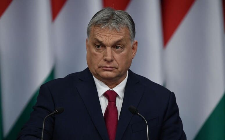 <p><b>Orban Yevropa komissiyasini Vengriya hukumatini ag&lsquo;darishga urinayotganlikda aybladi&nbsp;</b></p>