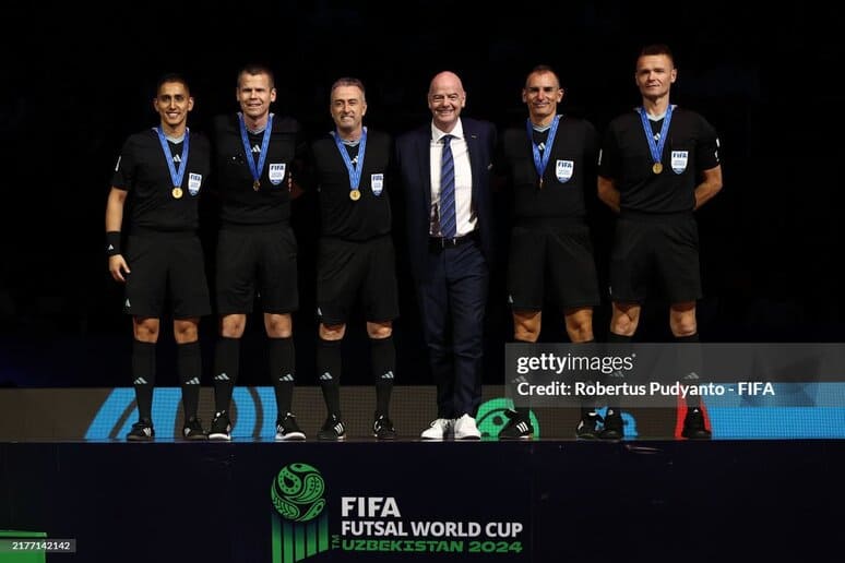 <p><b>FIFA prezidenti: O‘zbekistondagi barcha insonlarga rahmat</b></p>