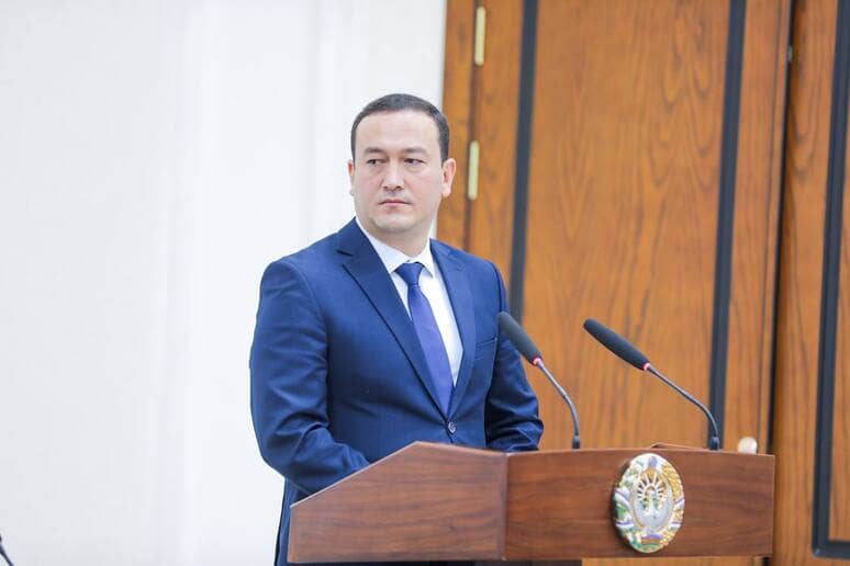 <p><b>Toshkent viloyati hokimiga yangi birinchi o‘rinbosar tayinlandi</b></p>