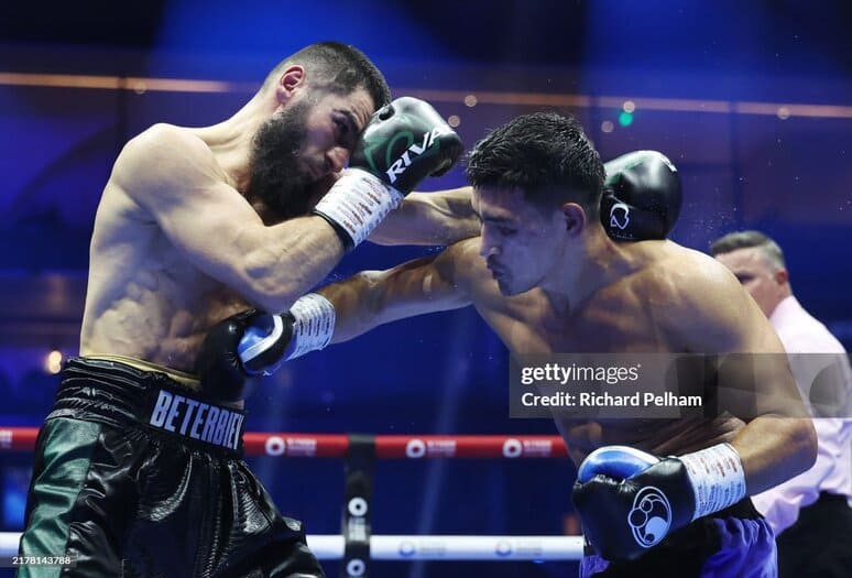 <p><b>Dmitriy Bivol Artur Beterbiyevga qarshi revansh jangi uchun so&lsquo;rov yubordi&nbsp;</b></p>