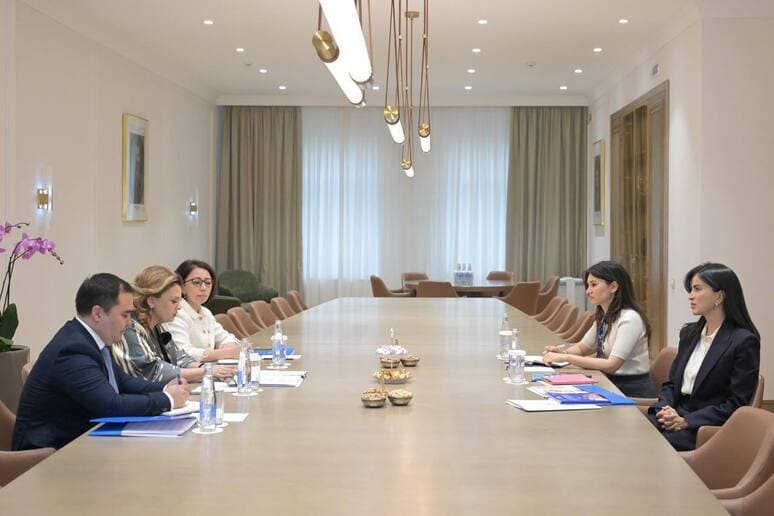 <p><b>Saida Mirziyoyeva UNFPA&rsquo;ning O&lsquo;zbekistondagi vakolatxonasi rahbari Nigina Abaszade bilan uchrashuv o&lsquo;tkazdi</b></p>