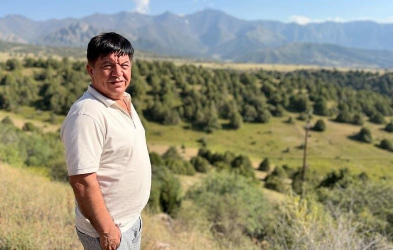 <p><b></b>“Bir xonada olti kishi yashaganmiz”. Zokir Ochildiyev ijaraga alohida uy ham ololmagani va Jahongir Otajonov klipini bloklatgani haqida (foto)</p>